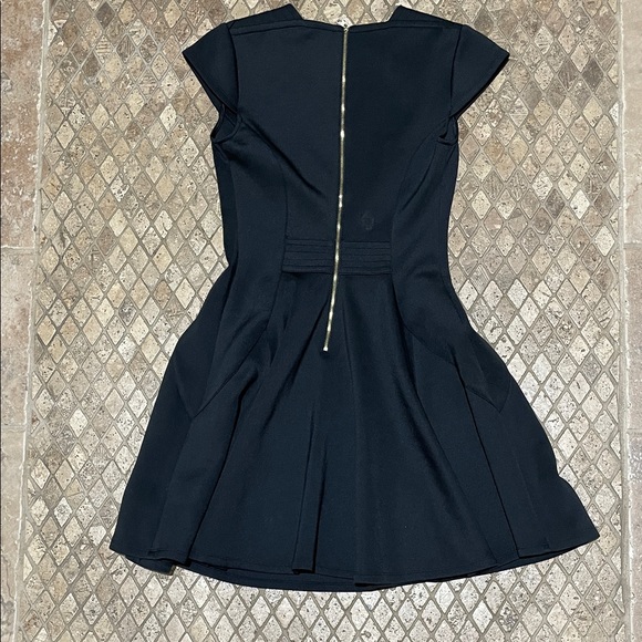 Weekend Ted Baker Elegant Black Mini Dress Size 2 - Picture 4 of 5